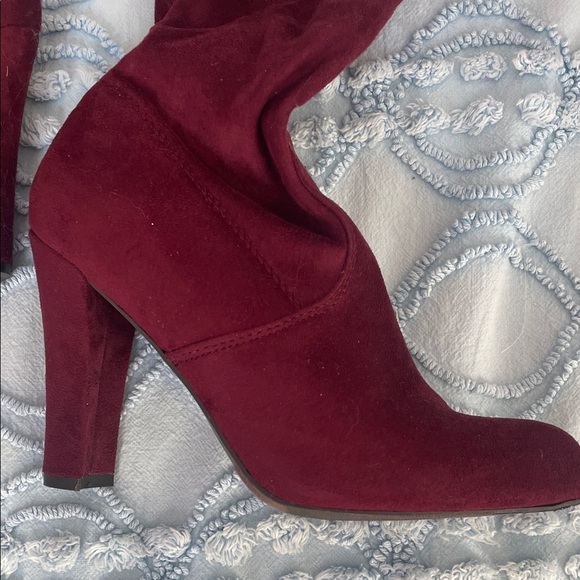 Elegant Burgundy Over-the-Knee Boots - Picture 2 of 5